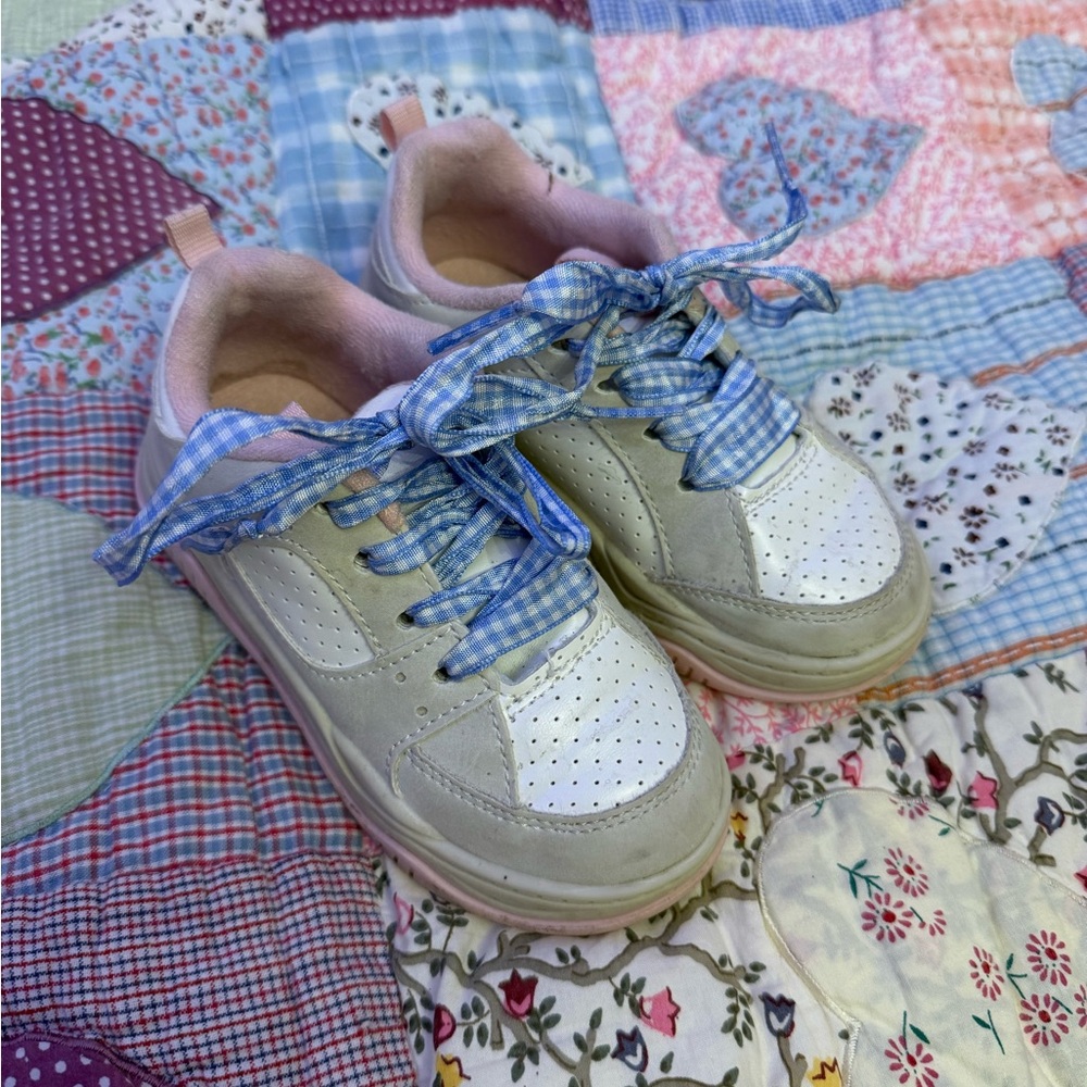 Osh Kosh Toddler Gingham Lace Sneakers